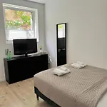 Heaven Homes - Privatzimmer Mit Bad In Der Naehe Von Hbf