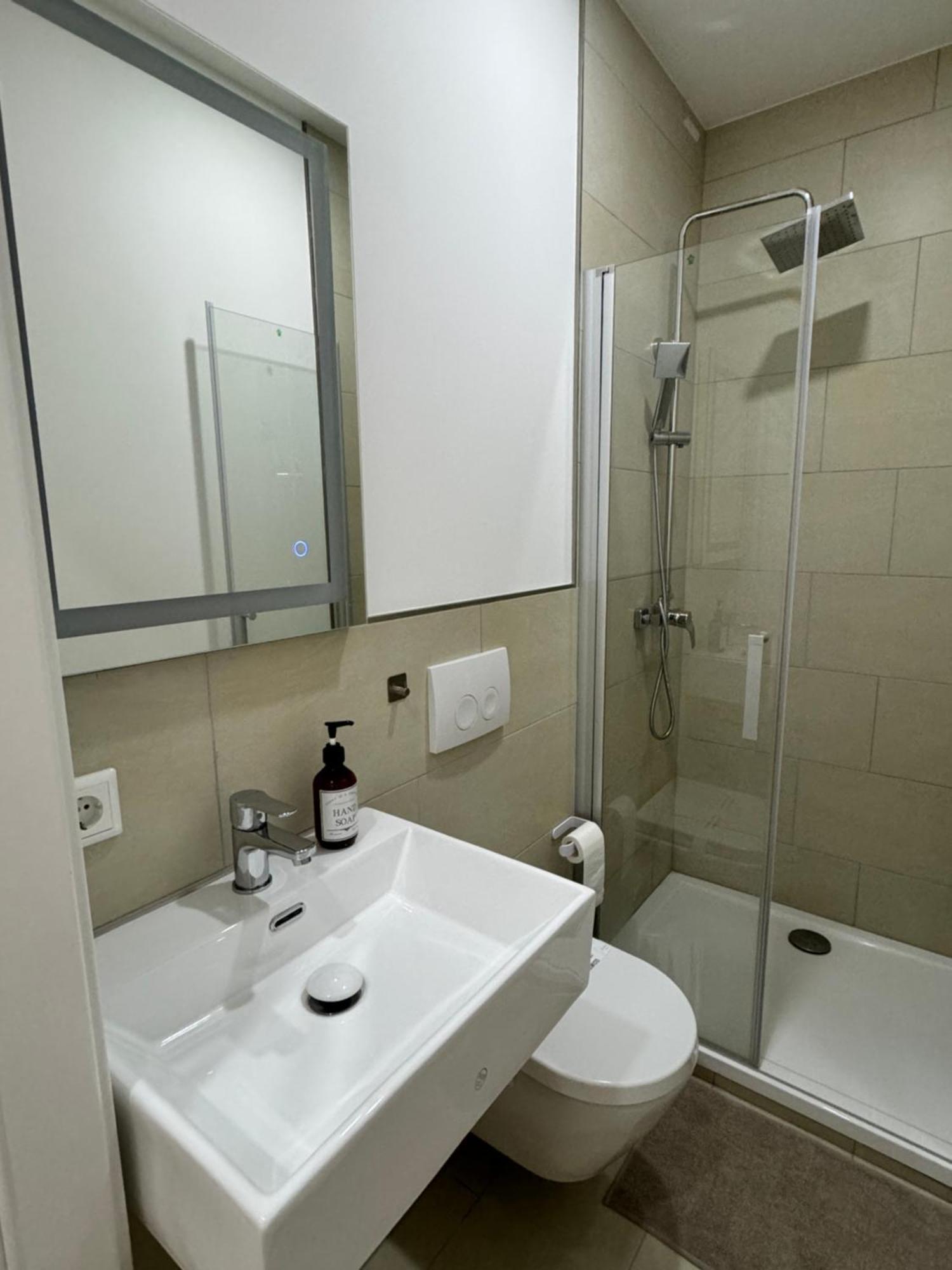 Séjour chez l'habitant Heaven Homes - Mit Bad In Der Naehe Von Hbf Düsseldorf